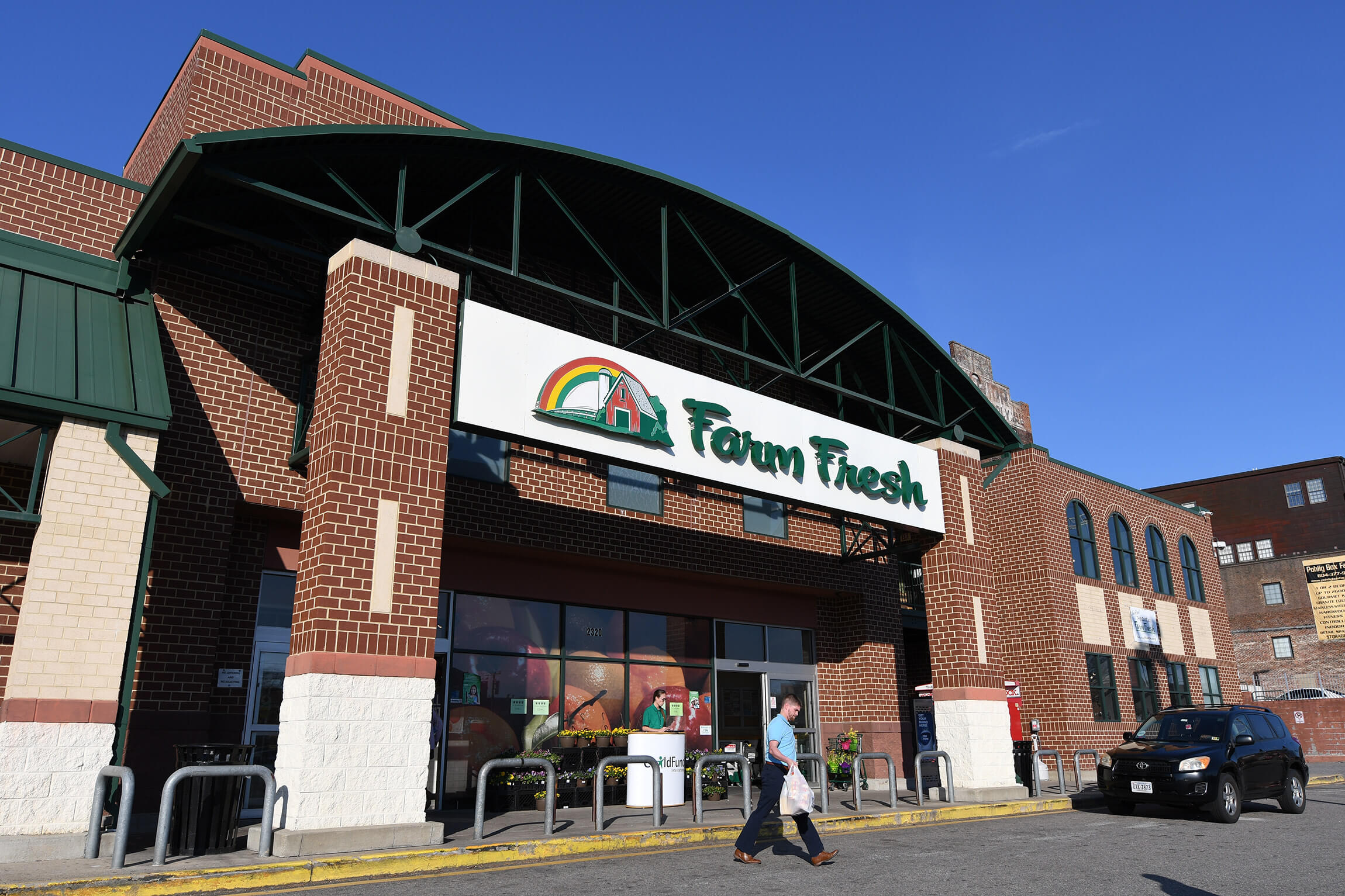 Farm Fresh Tobacco Row